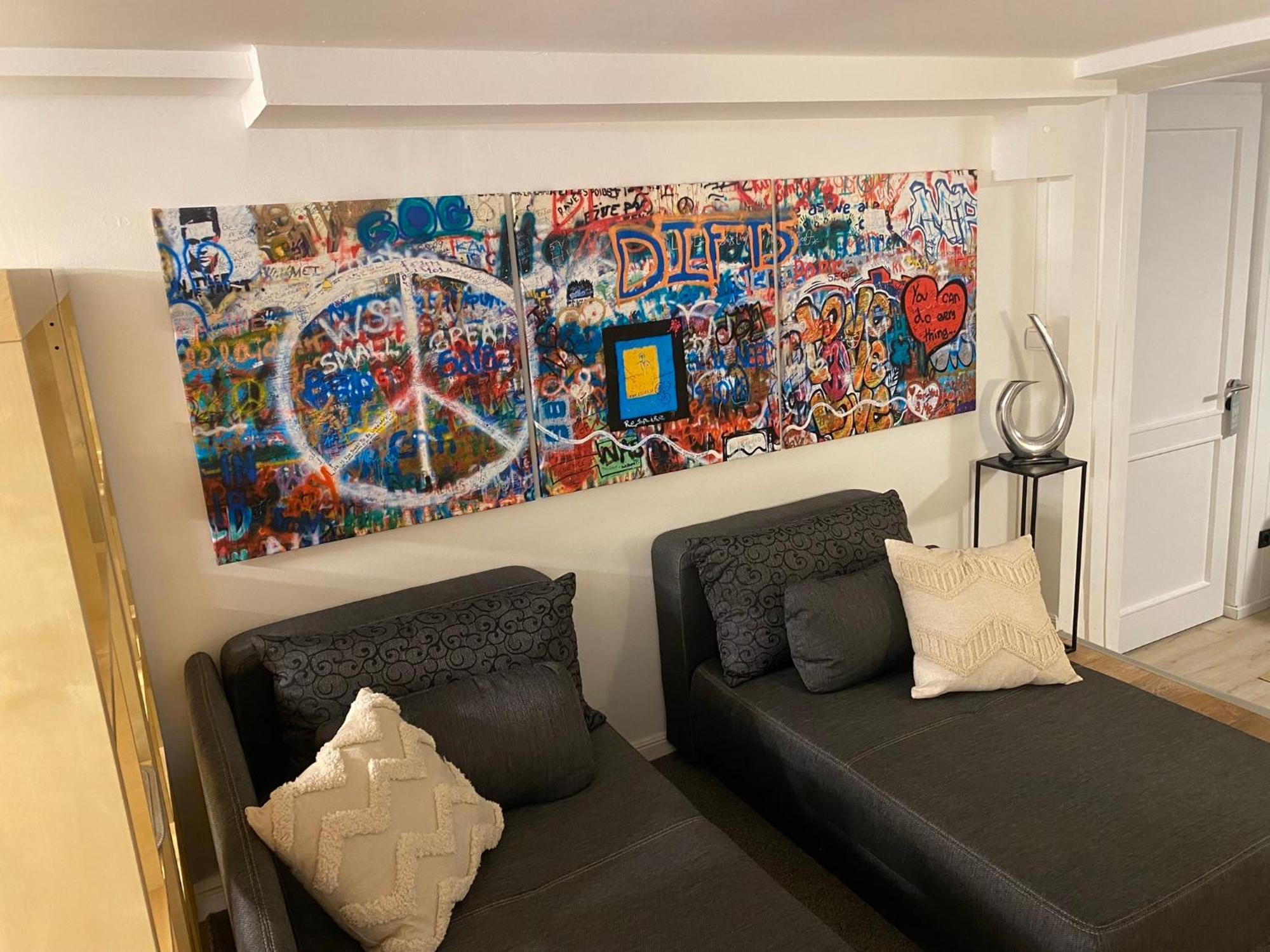 Xanten Basement Suite Экстерьер фото