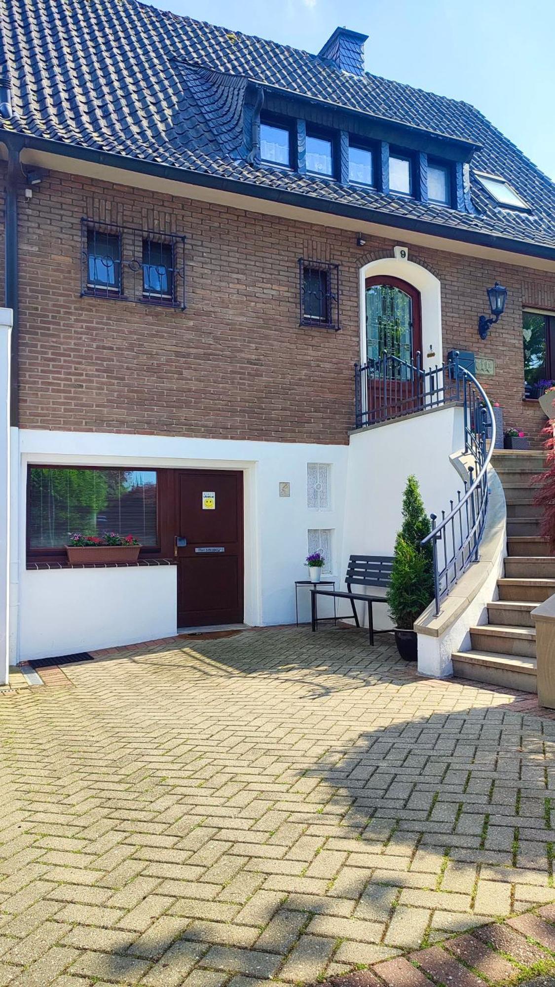 Xanten Basement Suite Экстерьер фото