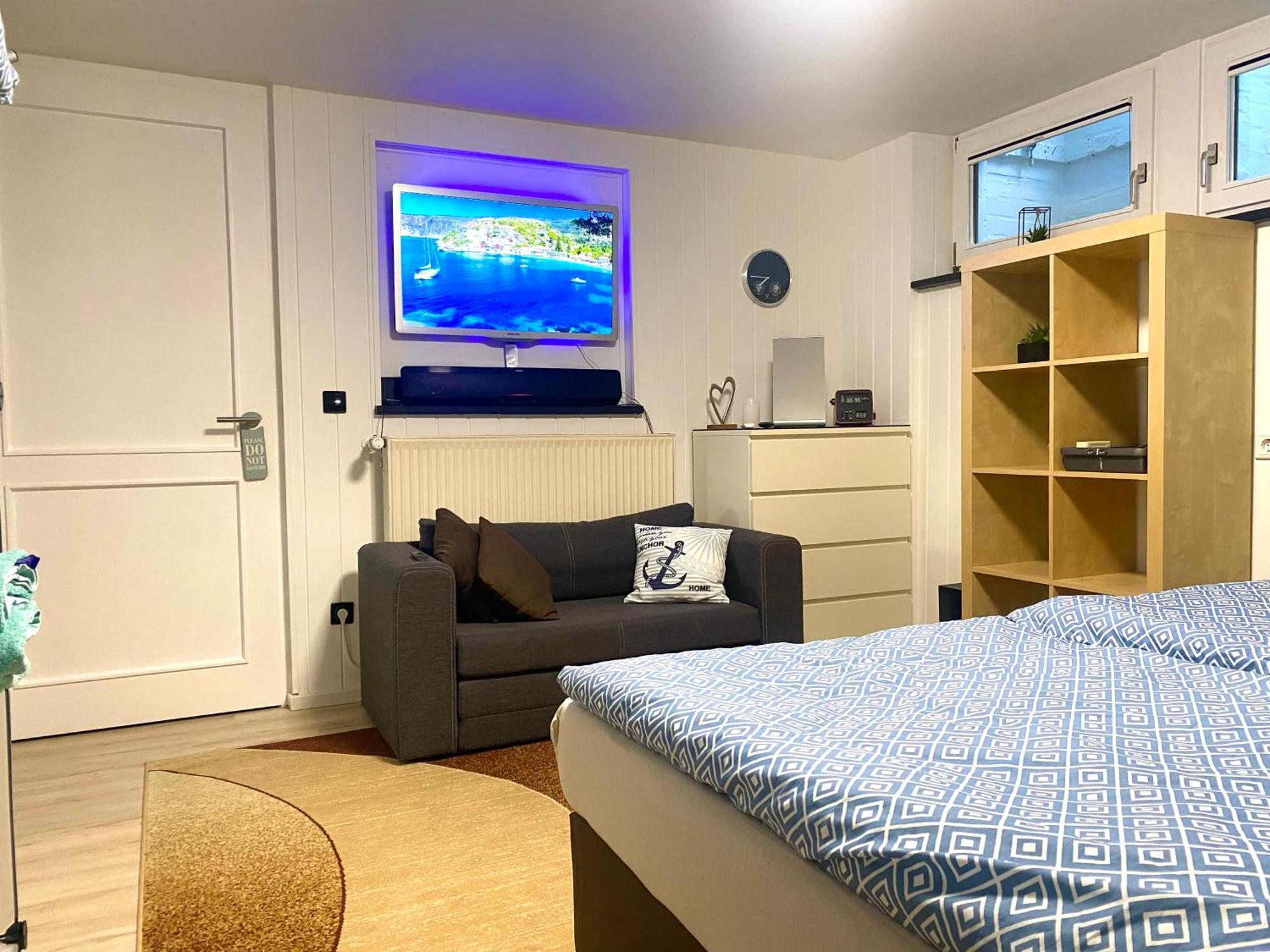 Xanten Basement Suite Экстерьер фото